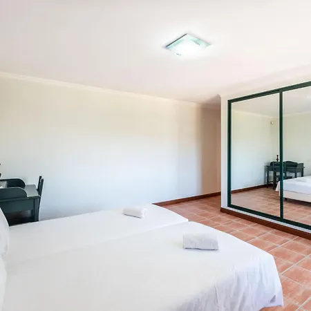 Vakantiehuis Maria Palace - Games Gym & Bar Albufeira