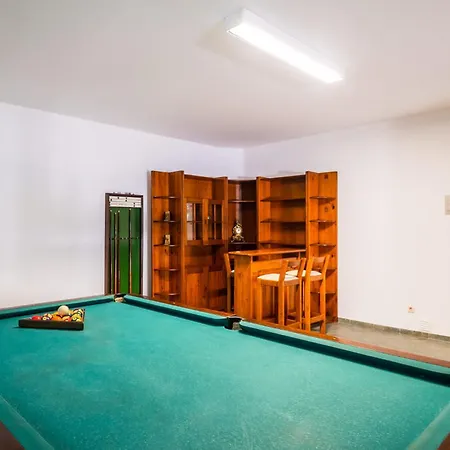Vakantiehuis Maria Palace - Games Gym & Bar *